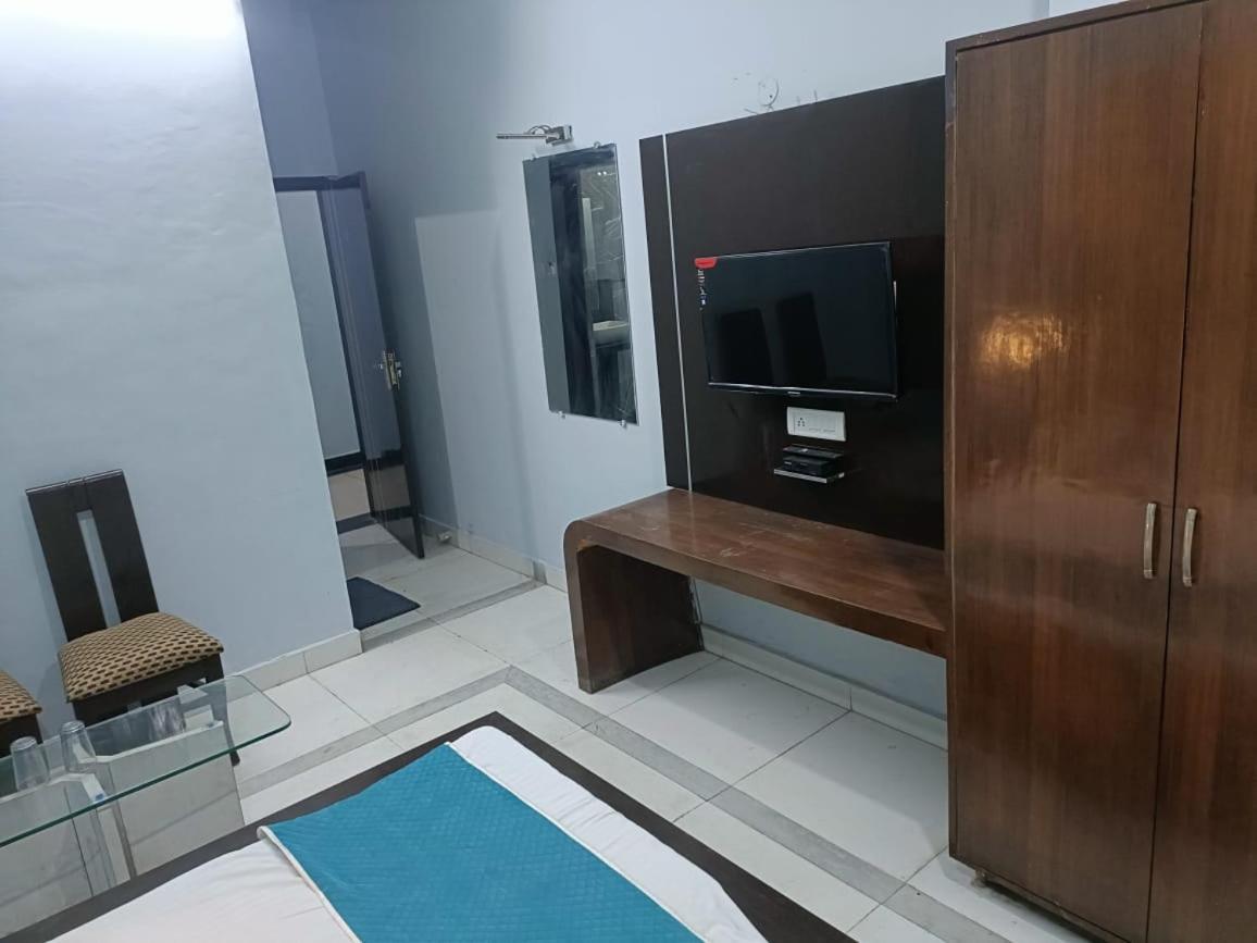Hotel Krishna Residency Mahoba Exterior foto